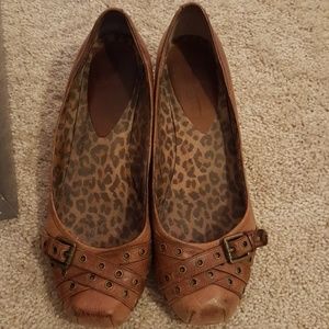 Jessica Simpson Tan Flats